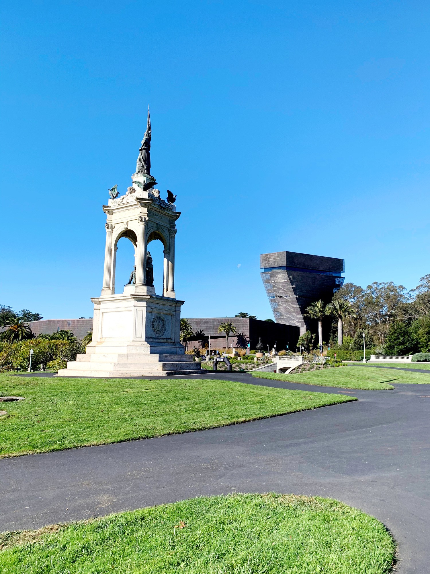 https://mdw-travel-data-us-east-1.s3.amazonaws.com/img/country/United-States/Golden-Gate-Park/img_05.jpg