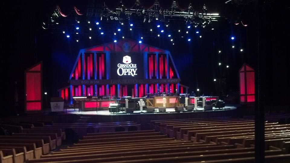 https://mdw-travel-data-us-east-1.s3.amazonaws.com/img/country/United-States/Grand-Ole-Opry/img_01.jpg