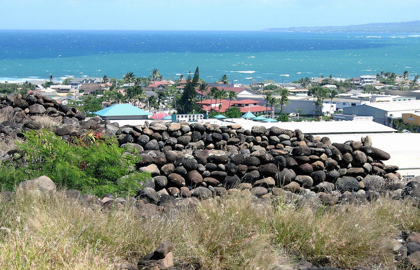 https://mdw-travel-data-us-east-1.s3.amazonaws.com/img/country/United-States/Halekii-Pihana-Heiau-State-Monument/img_02.jpg