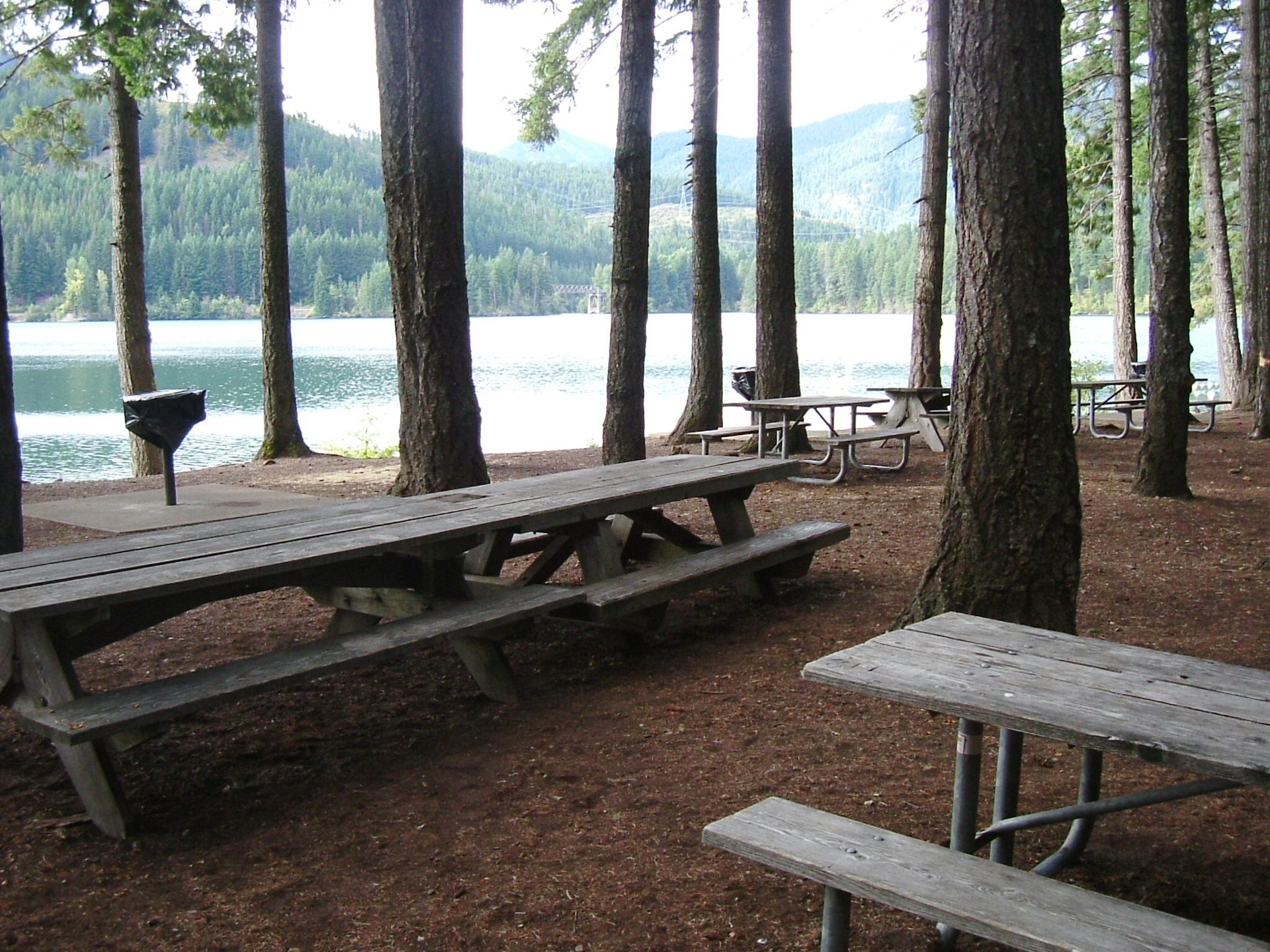 https://mdw-travel-data-us-east-1.s3.amazonaws.com/img/country/United-States/Iron-Horse-State-Park-Trail/img_02.jpg