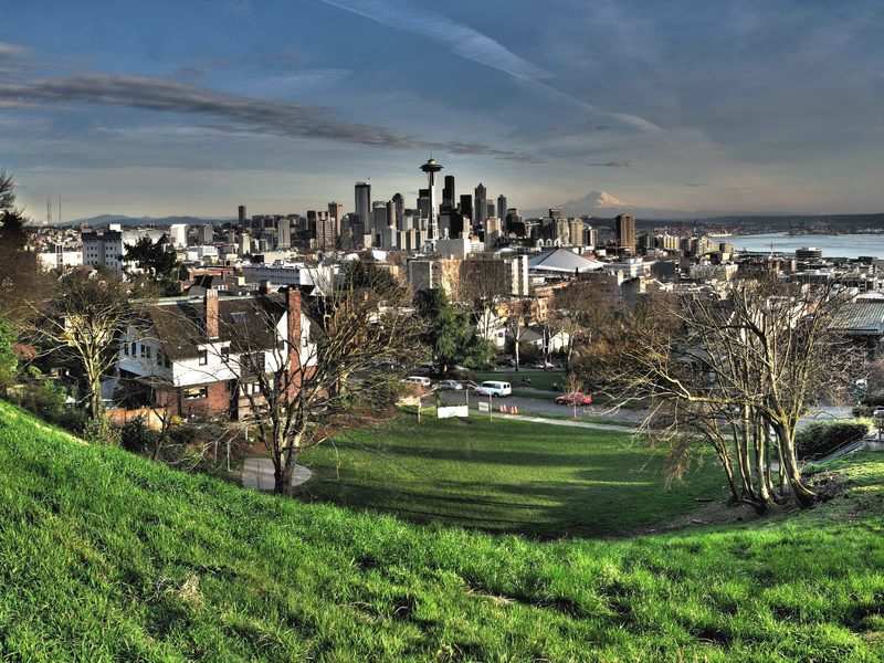 https://mdw-travel-data-us-east-1.s3.amazonaws.com/img/country/United-States/Kerry-Park/img_01.jpg