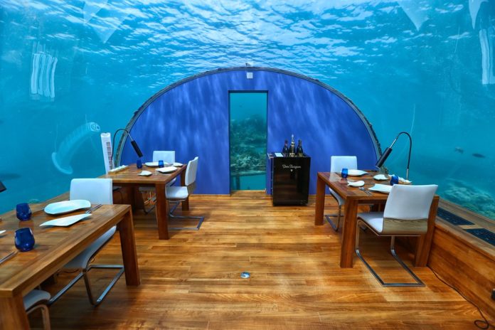 https://mdw-travel-data-us-east-1.s3.amazonaws.com/img/country/United-States/Key-Largo-Undersea-Park/img_01.jpg