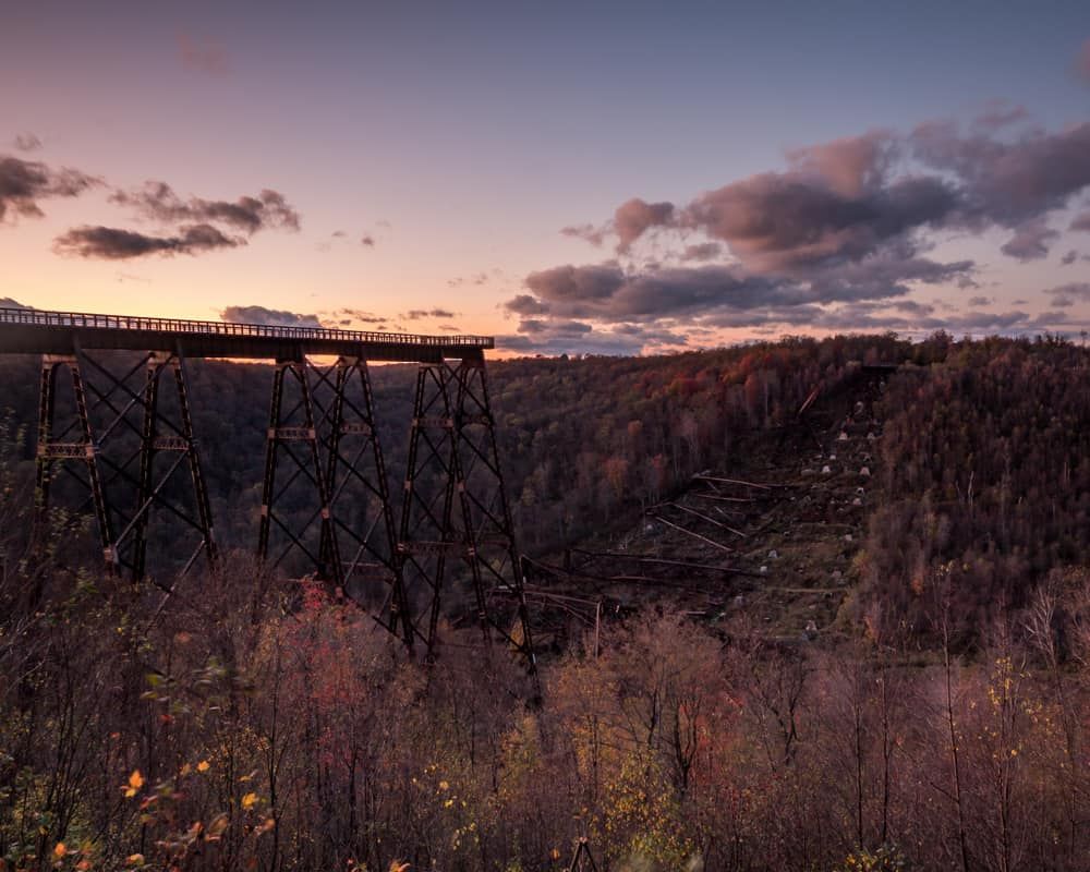 https://mdw-travel-data-us-east-1.s3.amazonaws.com/img/country/United-States/Kinzua-Bridge-State-Park/img_03.jpg