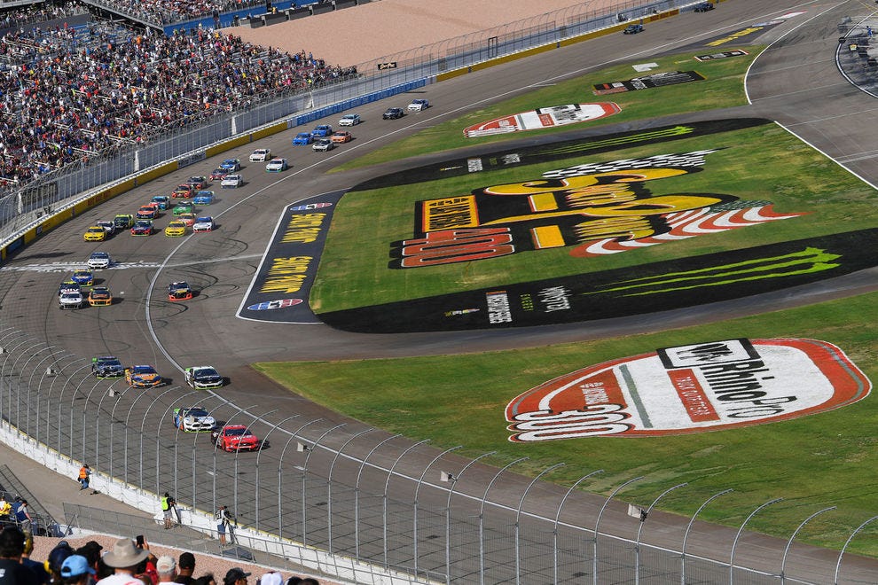 https://mdw-travel-data-us-east-1.s3.amazonaws.com/img/country/United-States/Las-Vegas-Motor-Speedway/img_01.jpg