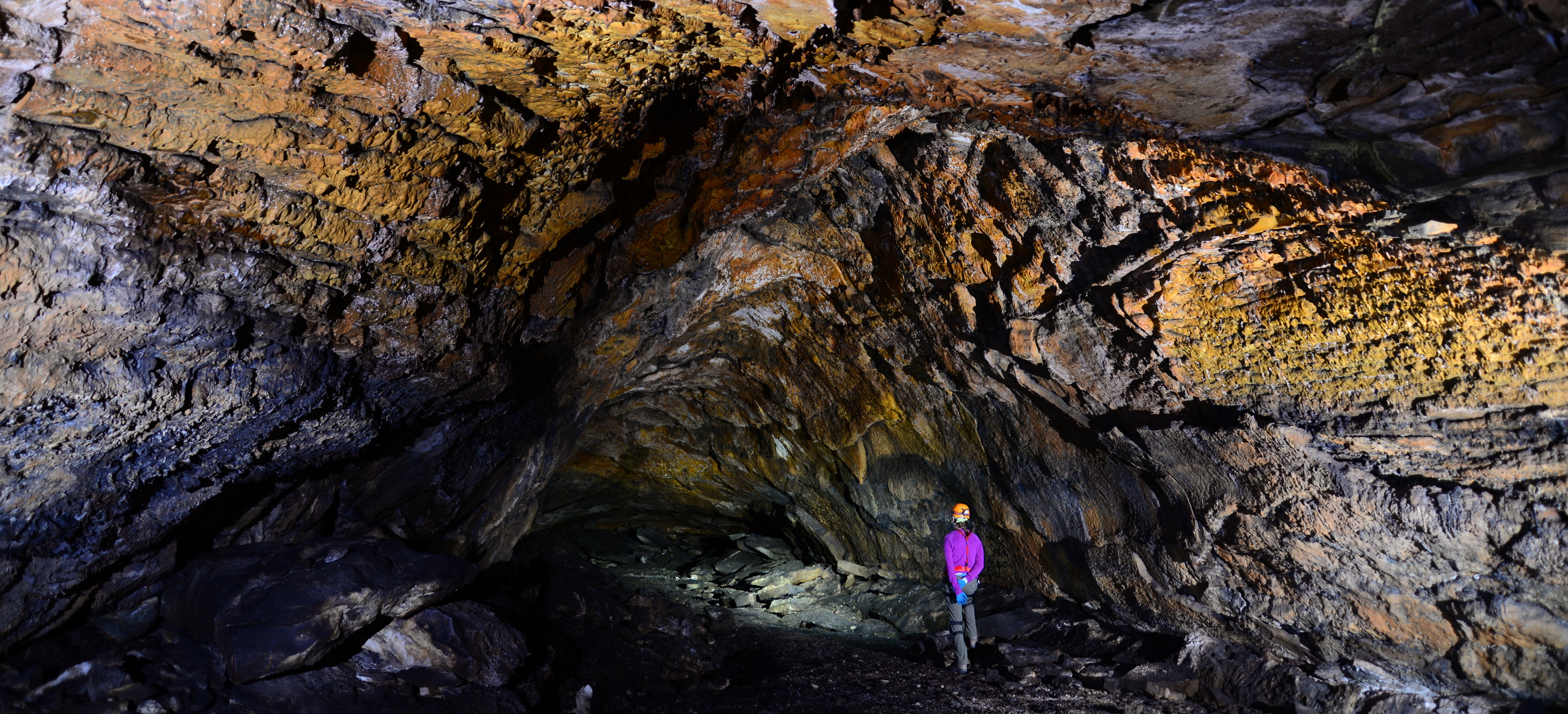 https://mdw-travel-data-us-east-1.s3.amazonaws.com/img/country/United-States/Lava-Beds-National-Monument/img_03.jpg