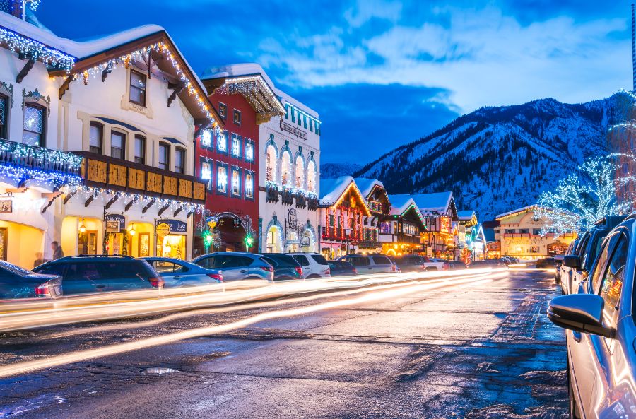 https://mdw-travel-data-us-east-1.s3.amazonaws.com/img/country/United-States/Leavenworth/img_02.jpg