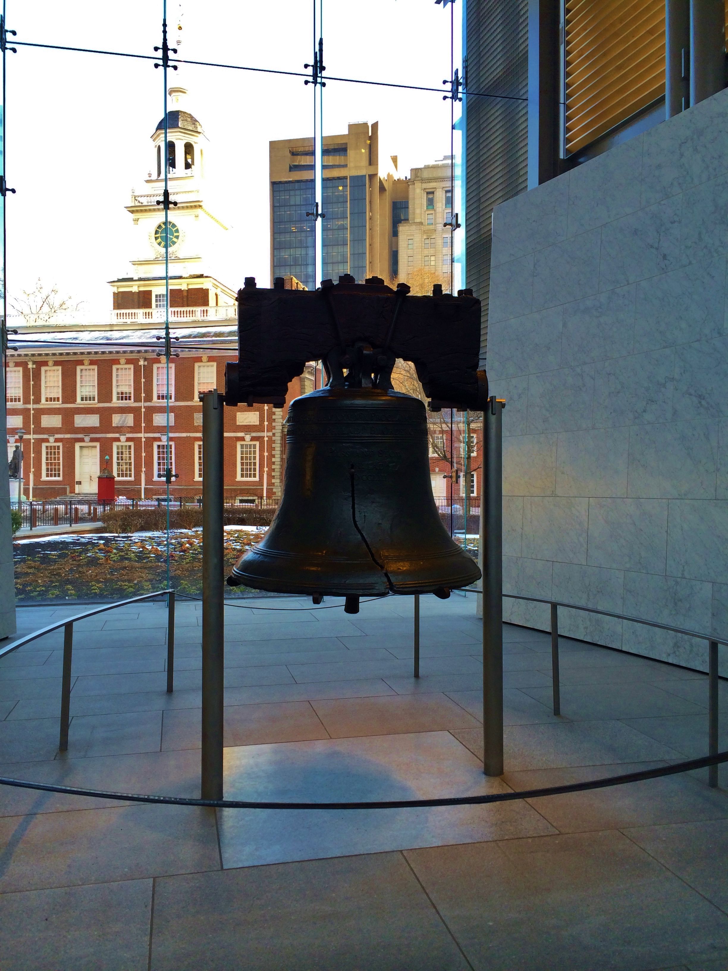 https://mdw-travel-data-us-east-1.s3.amazonaws.com/img/country/United-States/Liberty-Bell-Center/img_04.jpg