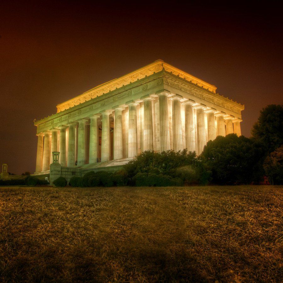 https://mdw-travel-data-us-east-1.s3.amazonaws.com/img/country/United-States/Lincoln-Memorial/img_01.jpg