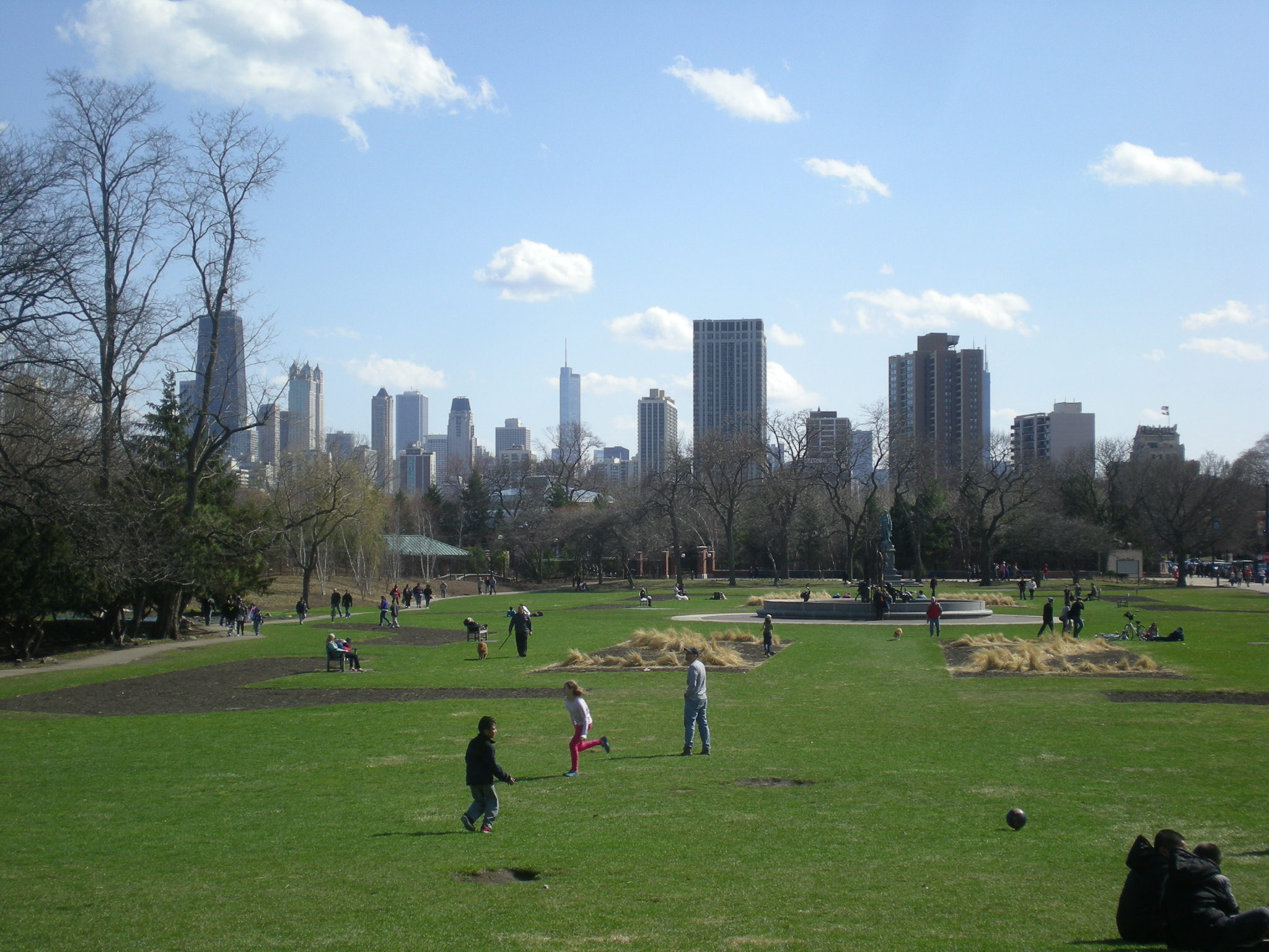 https://mdw-travel-data-us-east-1.s3.amazonaws.com/img/country/United-States/Lincoln-Park-Zoo/img_01.jpg
