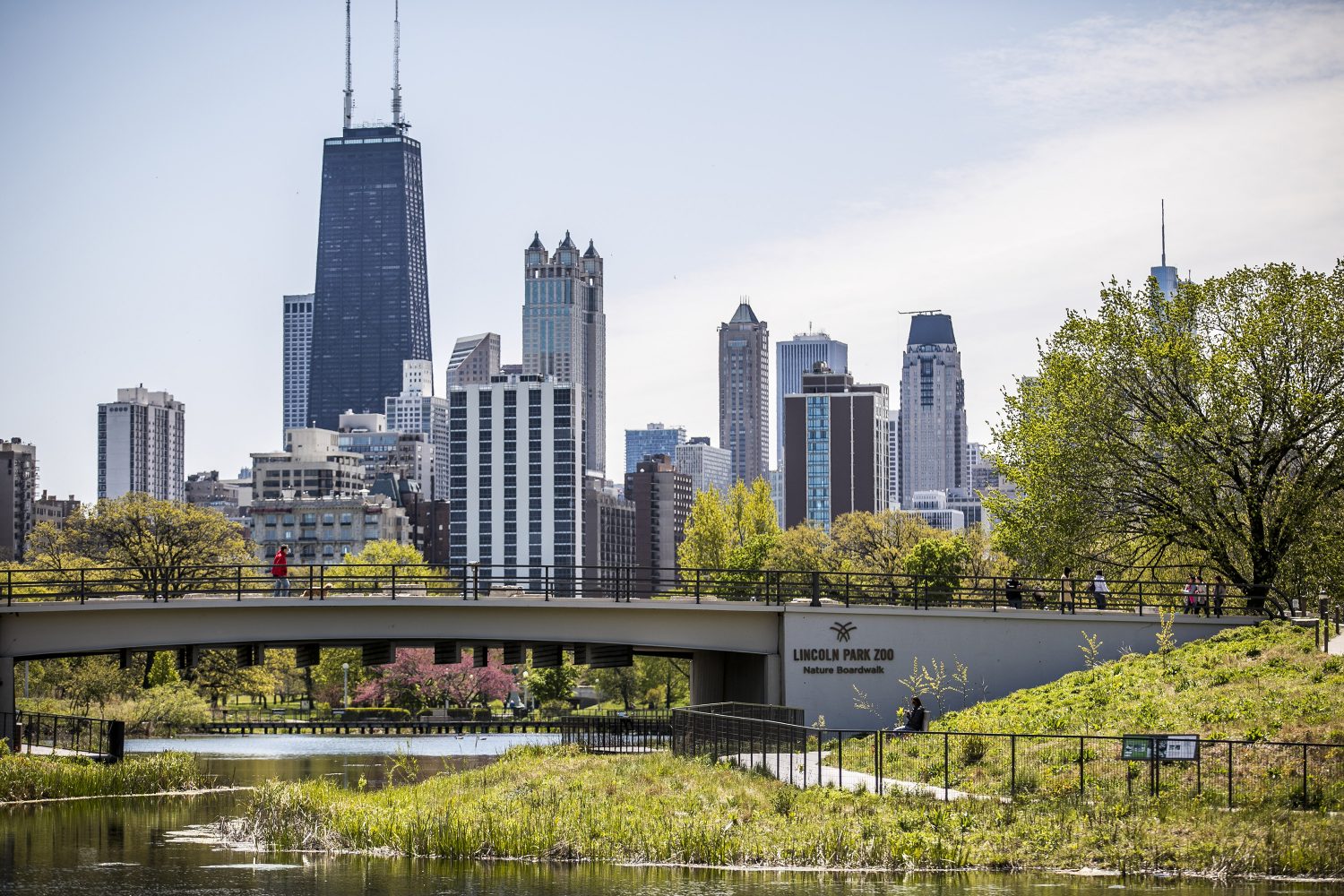 https://mdw-travel-data-us-east-1.s3.amazonaws.com/img/country/United-States/Lincoln-Park-Zoo/img_03.jpg
