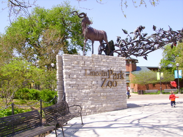 https://mdw-travel-data-us-east-1.s3.amazonaws.com/img/country/United-States/Lincoln-Park-Zoo/img_04.jpg