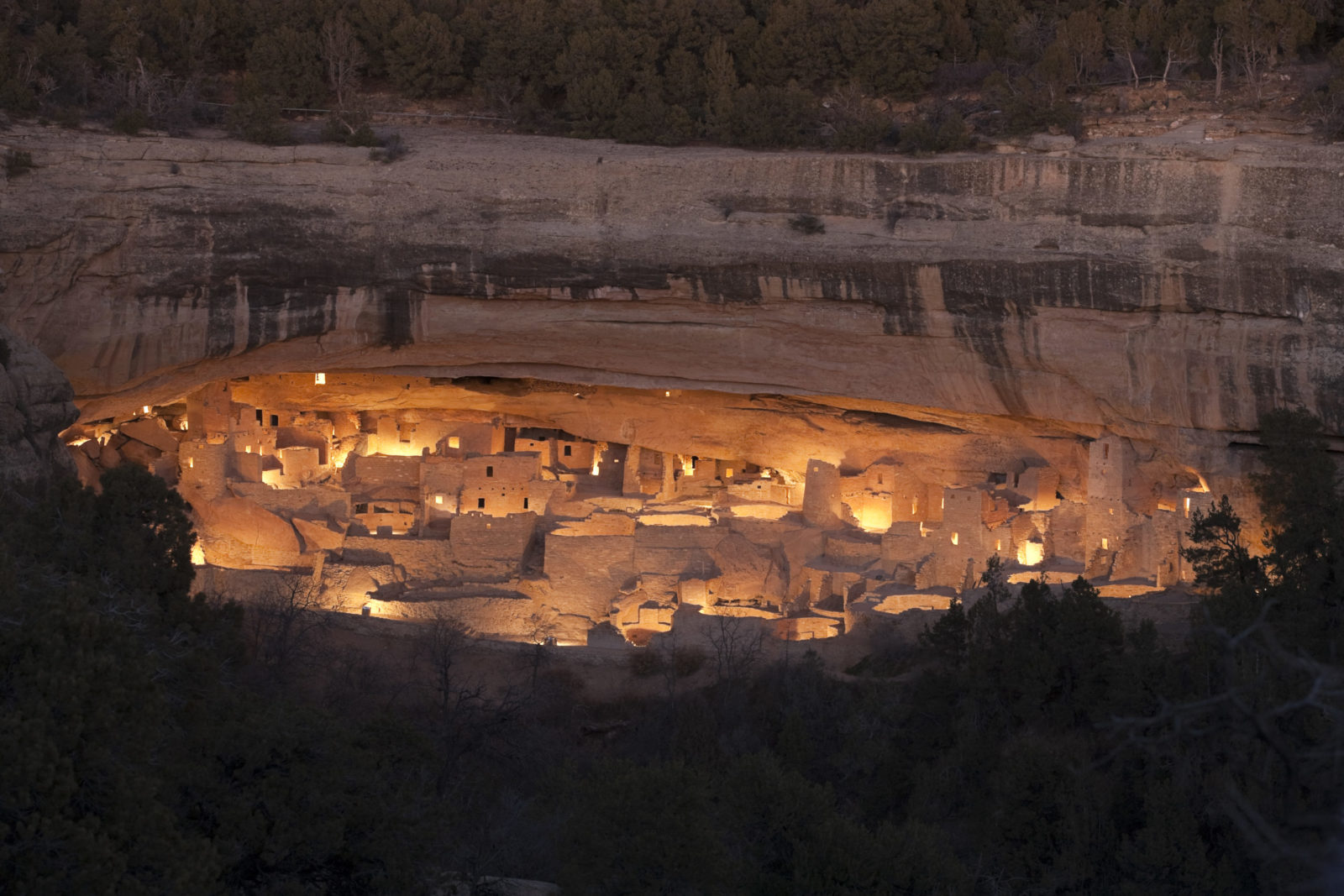 https://mdw-travel-data-us-east-1.s3.amazonaws.com/img/country/United-States/Mesa-Verde-National-Park/img_03.jpg