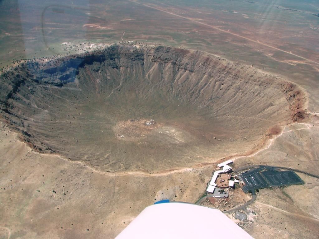 https://mdw-travel-data-us-east-1.s3.amazonaws.com/img/country/United-States/Meteor-Crater/img_02.jpg