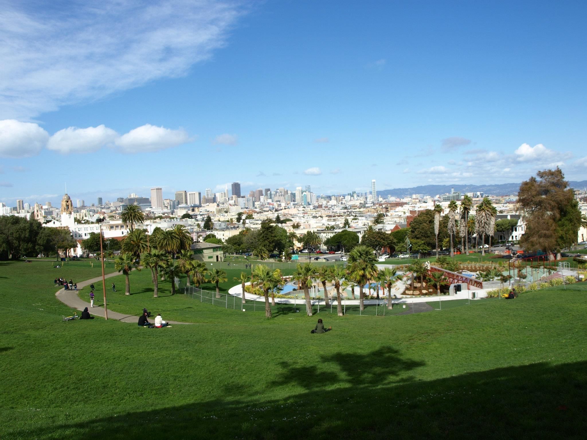 https://mdw-travel-data-us-east-1.s3.amazonaws.com/img/country/United-States/Mission-Dolores-Park/img_03.jpg
