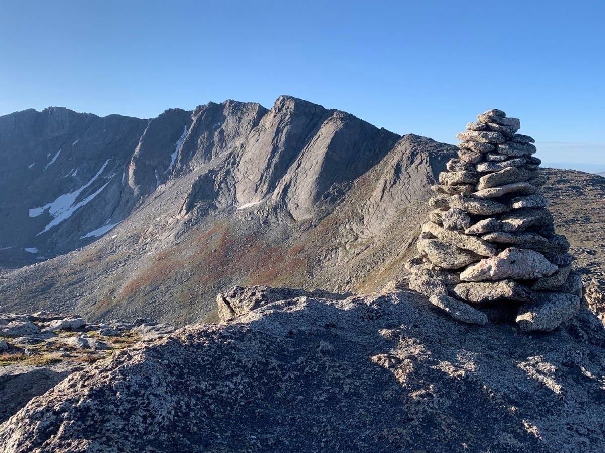 https://mdw-travel-data-us-east-1.s3.amazonaws.com/img/country/United-States/Mount-Evans/img_02.jpg