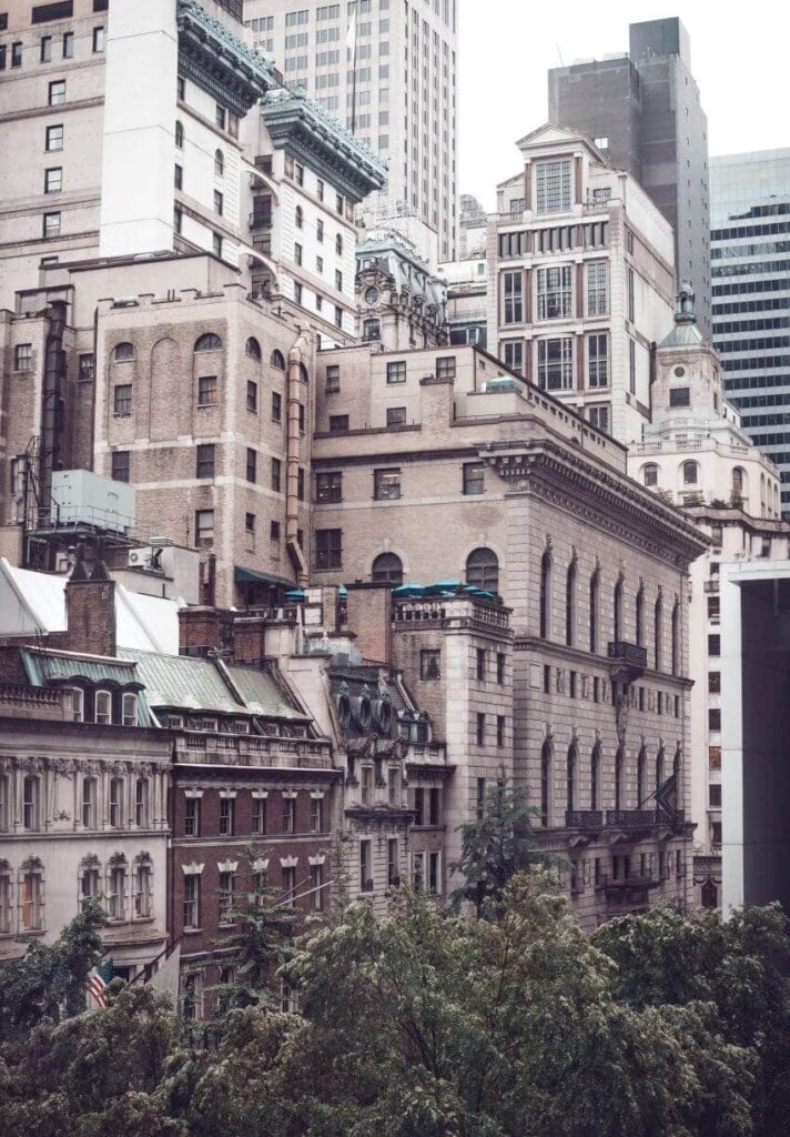 https://mdw-travel-data-us-east-1.s3.amazonaws.com/img/country/United-States/Museum-of-Modern-Art/img_04.jpg