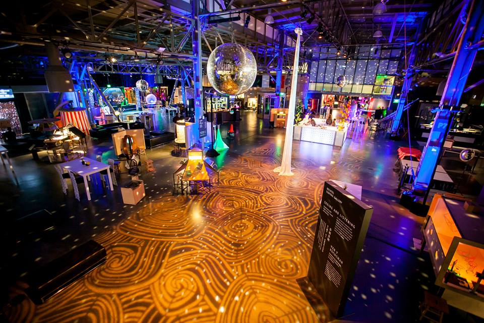 https://mdw-travel-data-us-east-1.s3.amazonaws.com/img/country/United-States/Museum-of-Science-and-Industry/img_03.jpg