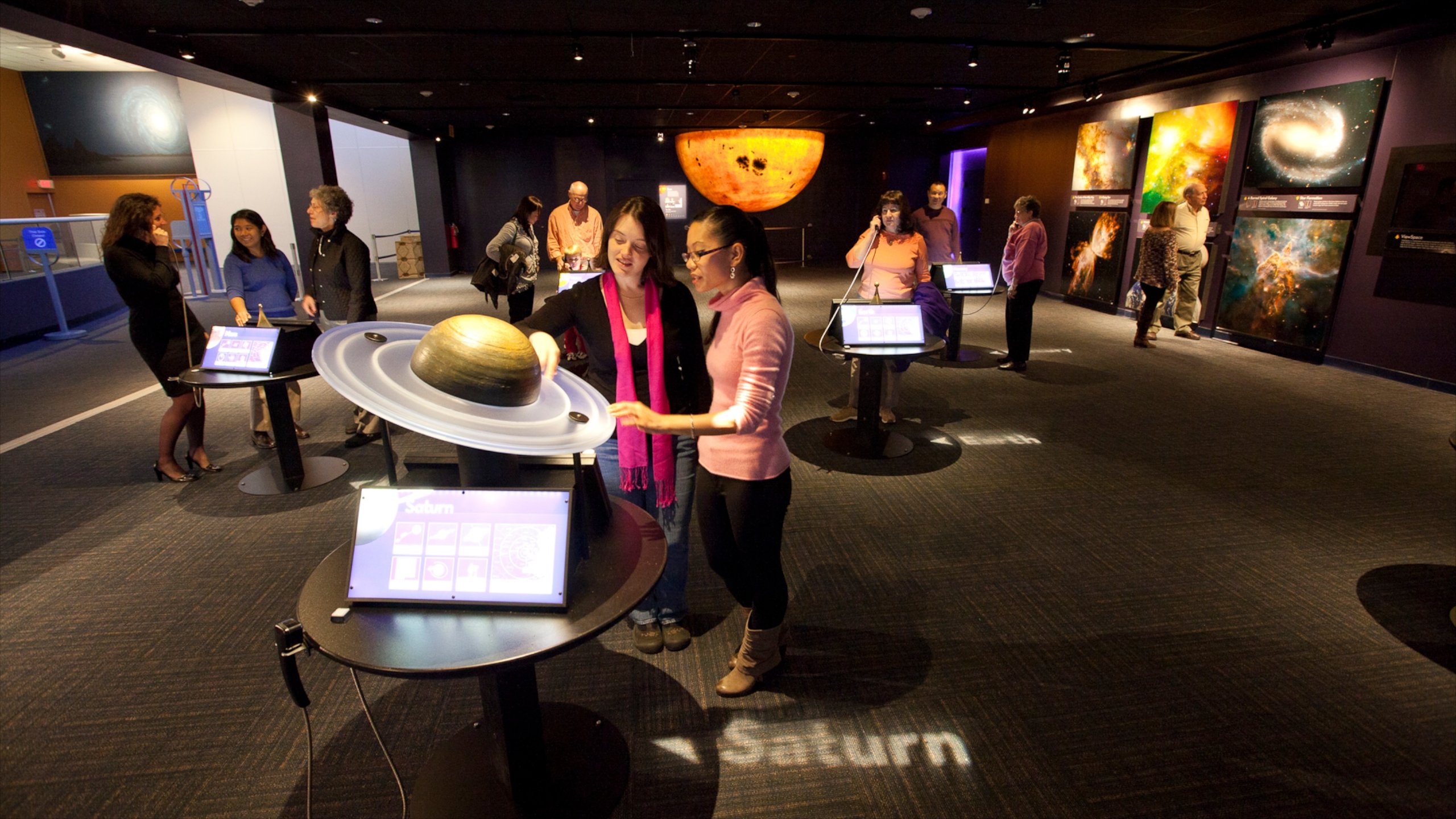 https://mdw-travel-data-us-east-1.s3.amazonaws.com/img/country/United-States/Museum-of-Science/img_02.jpg