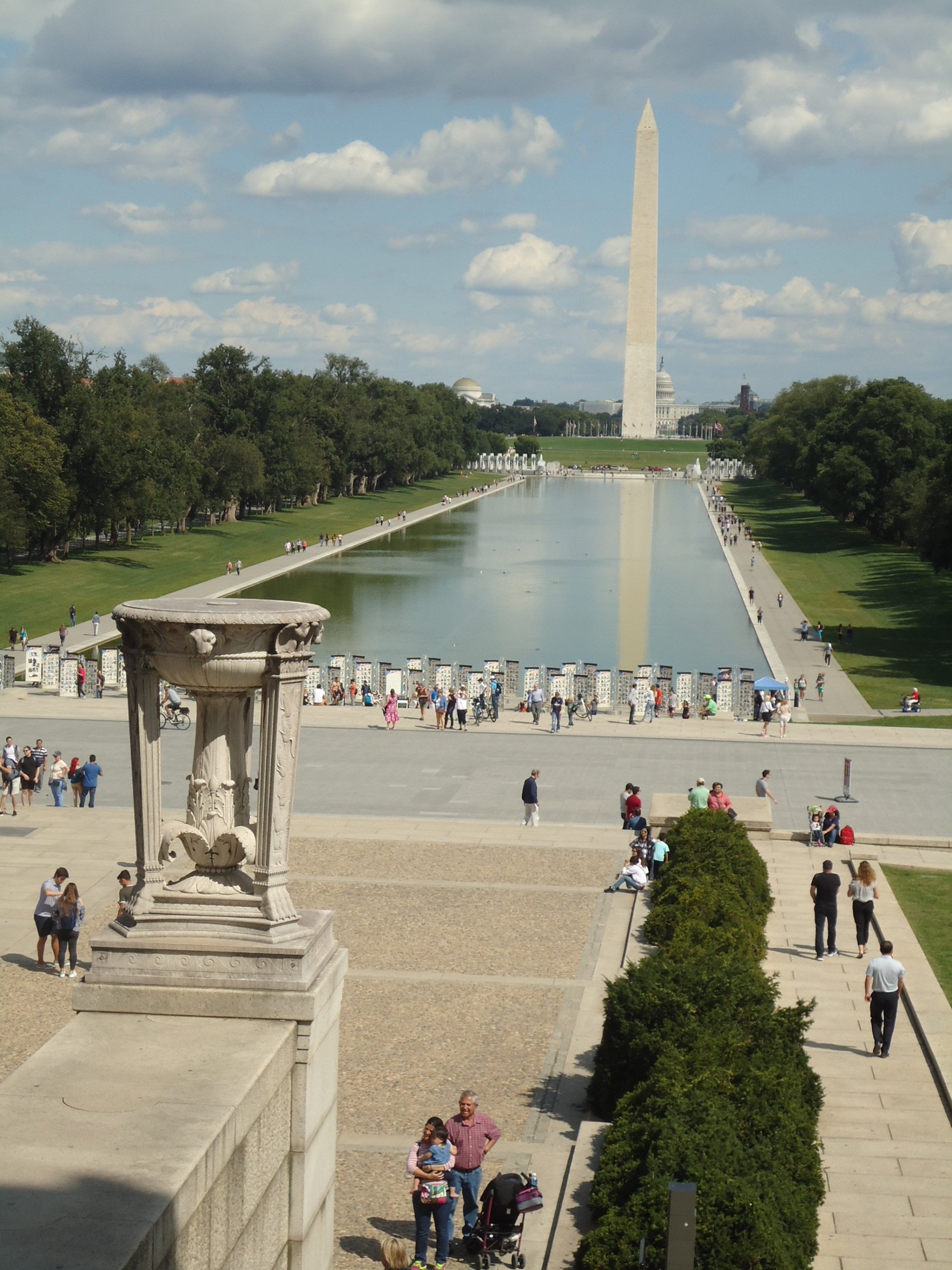 https://mdw-travel-data-us-east-1.s3.amazonaws.com/img/country/United-States/National-Mall/img_02.jpg