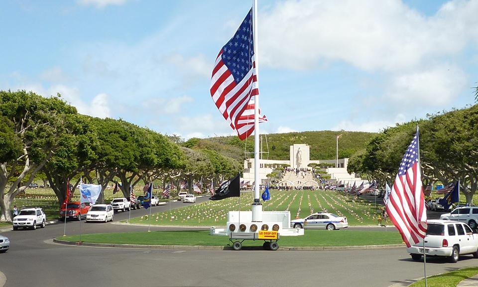 https://mdw-travel-data-us-east-1.s3.amazonaws.com/img/country/United-States/National-Memorial-Cemetery-of-the-Pacific/img_05.jpg