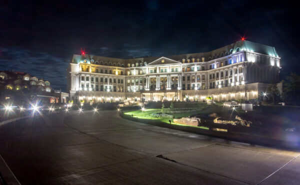 https://mdw-travel-data-us-east-1.s3.amazonaws.com/img/country/United-States/Nemacolin-Woodlands-Resort/img_03.jpg