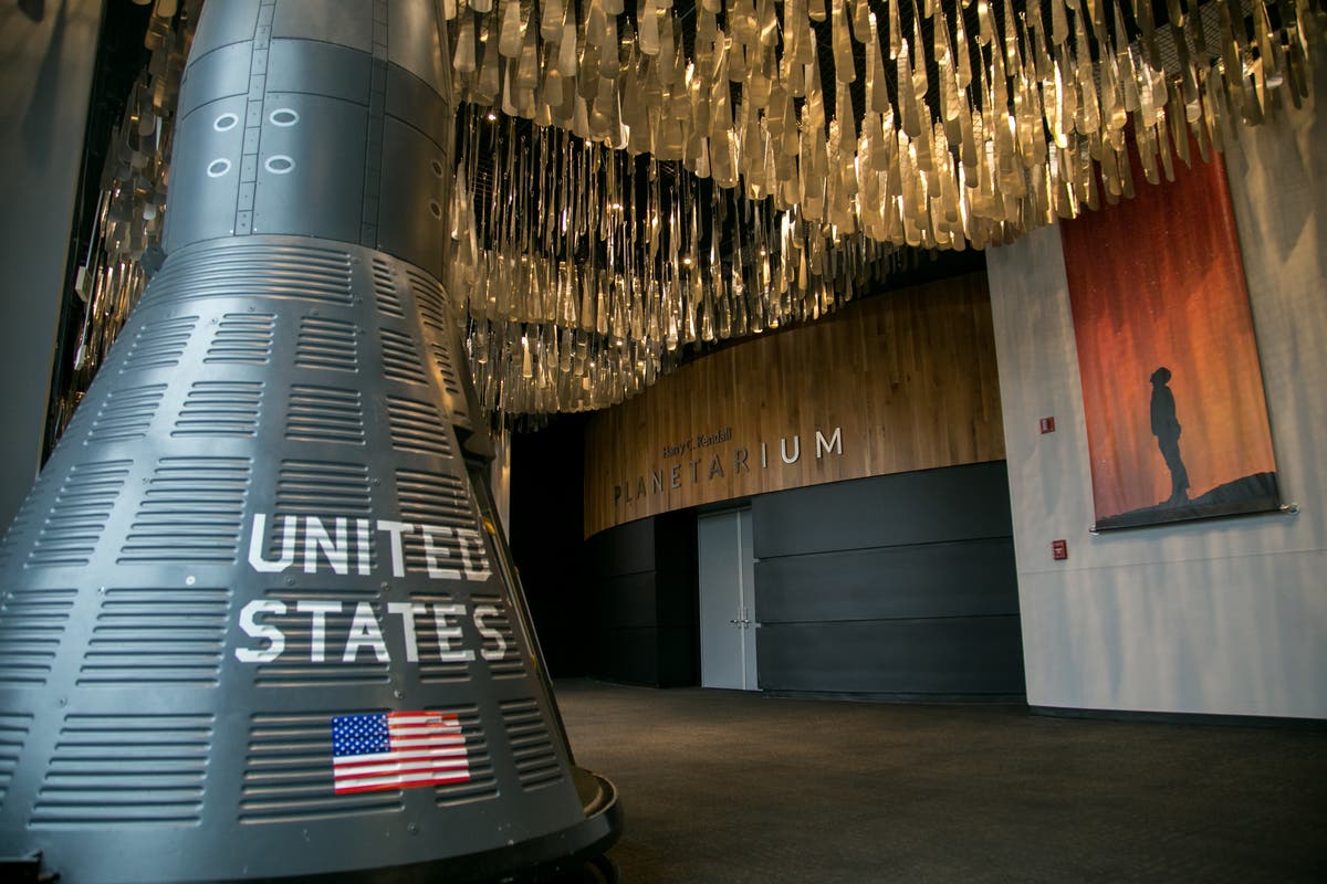 https://mdw-travel-data-us-east-1.s3.amazonaws.com/img/country/United-States/OMSI-Kendall-Planetarium/img_01.jpg