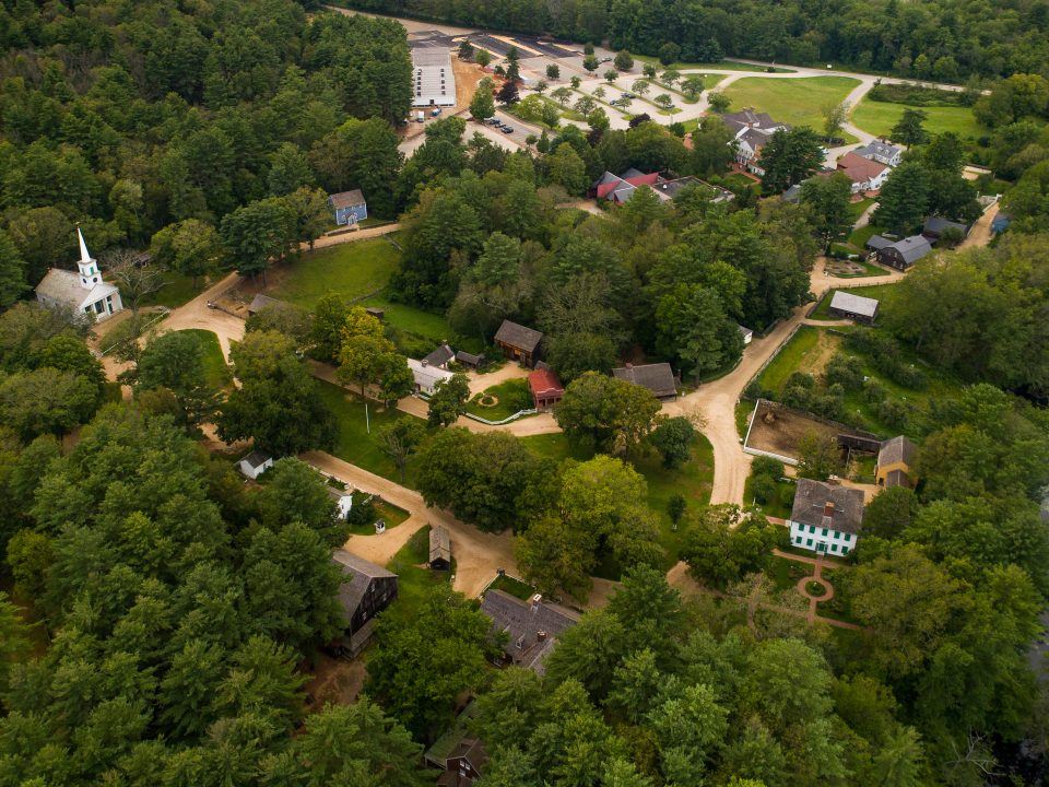 https://mdw-travel-data-us-east-1.s3.amazonaws.com/img/country/United-States/Old-Sturbridge-Village/img_02.jpg