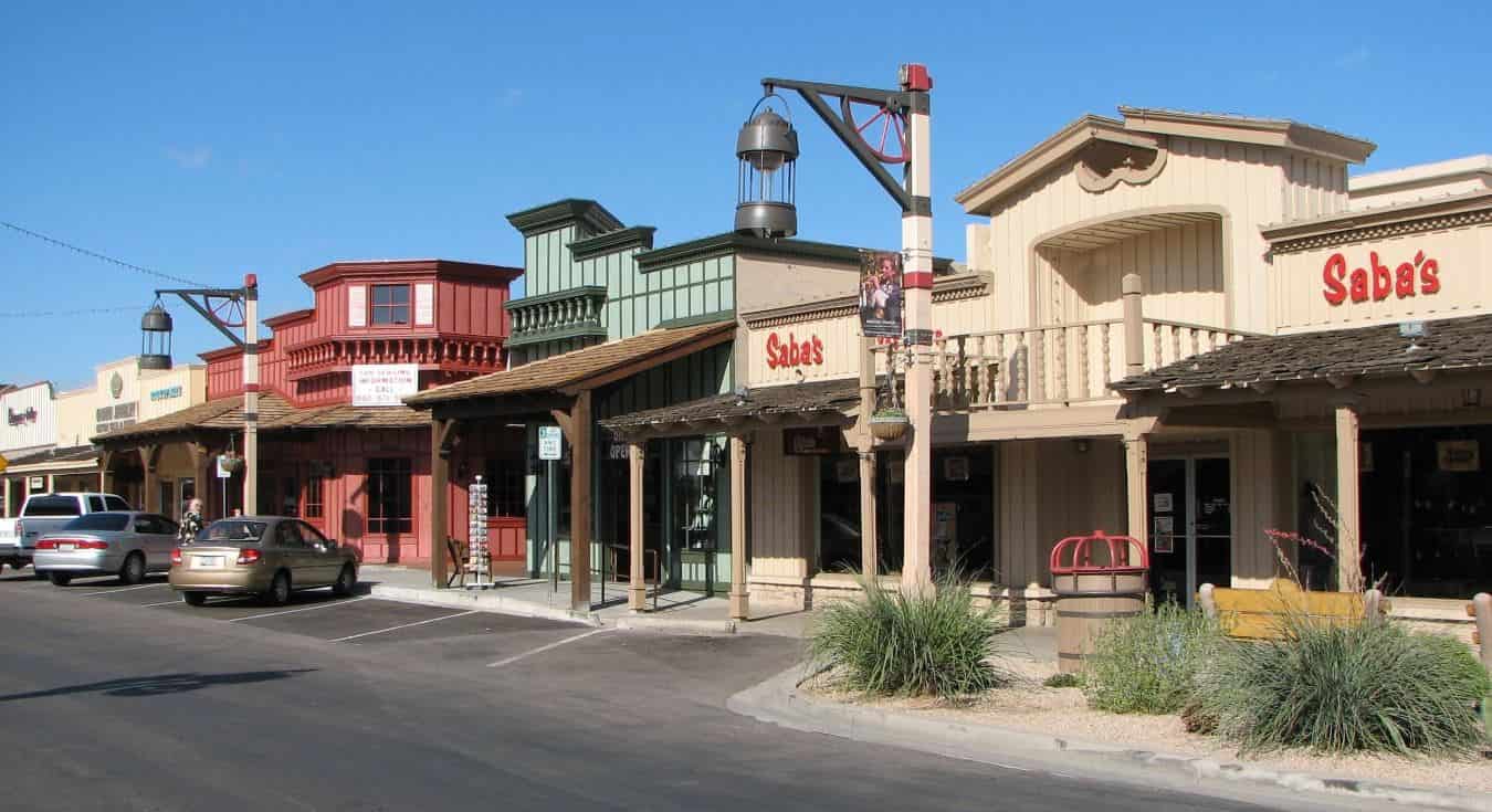 https://mdw-travel-data-us-east-1.s3.amazonaws.com/img/country/United-States/Old-Town-Scottsdale/img_00.jpg