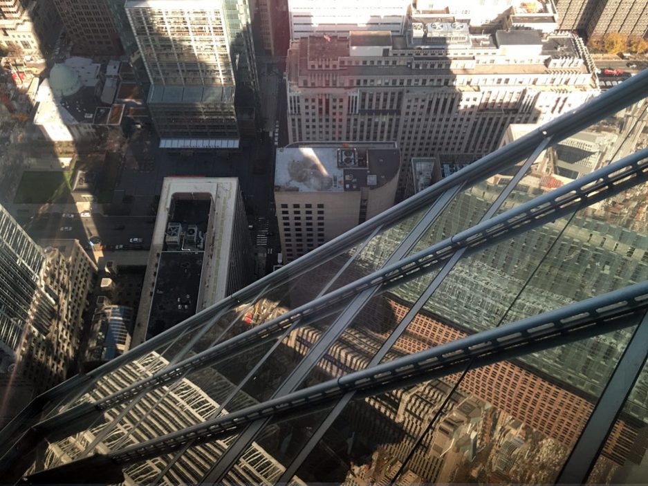 https://mdw-travel-data-us-east-1.s3.amazonaws.com/img/country/United-States/One-Liberty-Observation-Deck/img_02.jpg