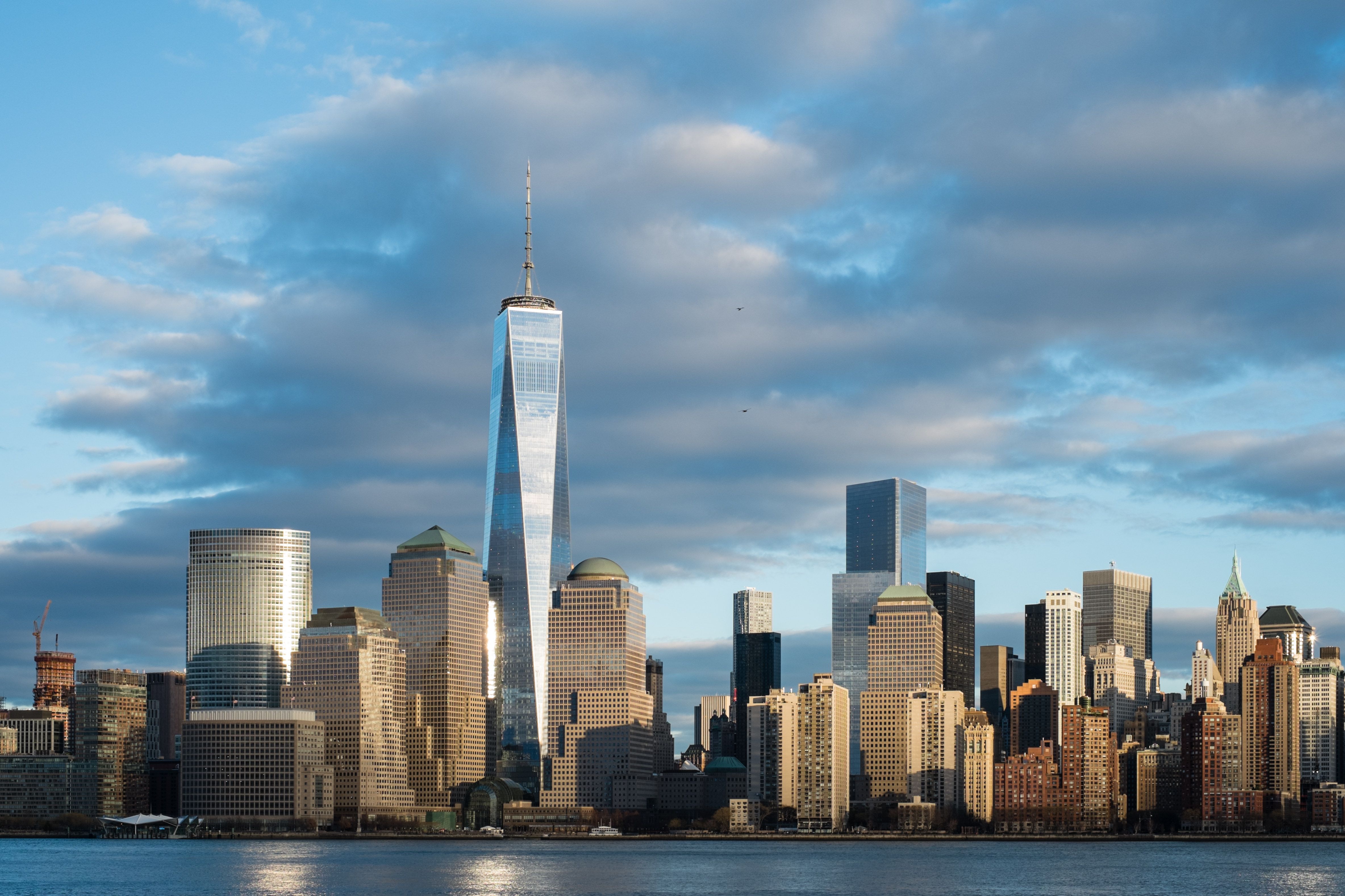 https://mdw-travel-data-us-east-1.s3.amazonaws.com/img/country/United-States/One-World-Trade-Center/img_05.jpg