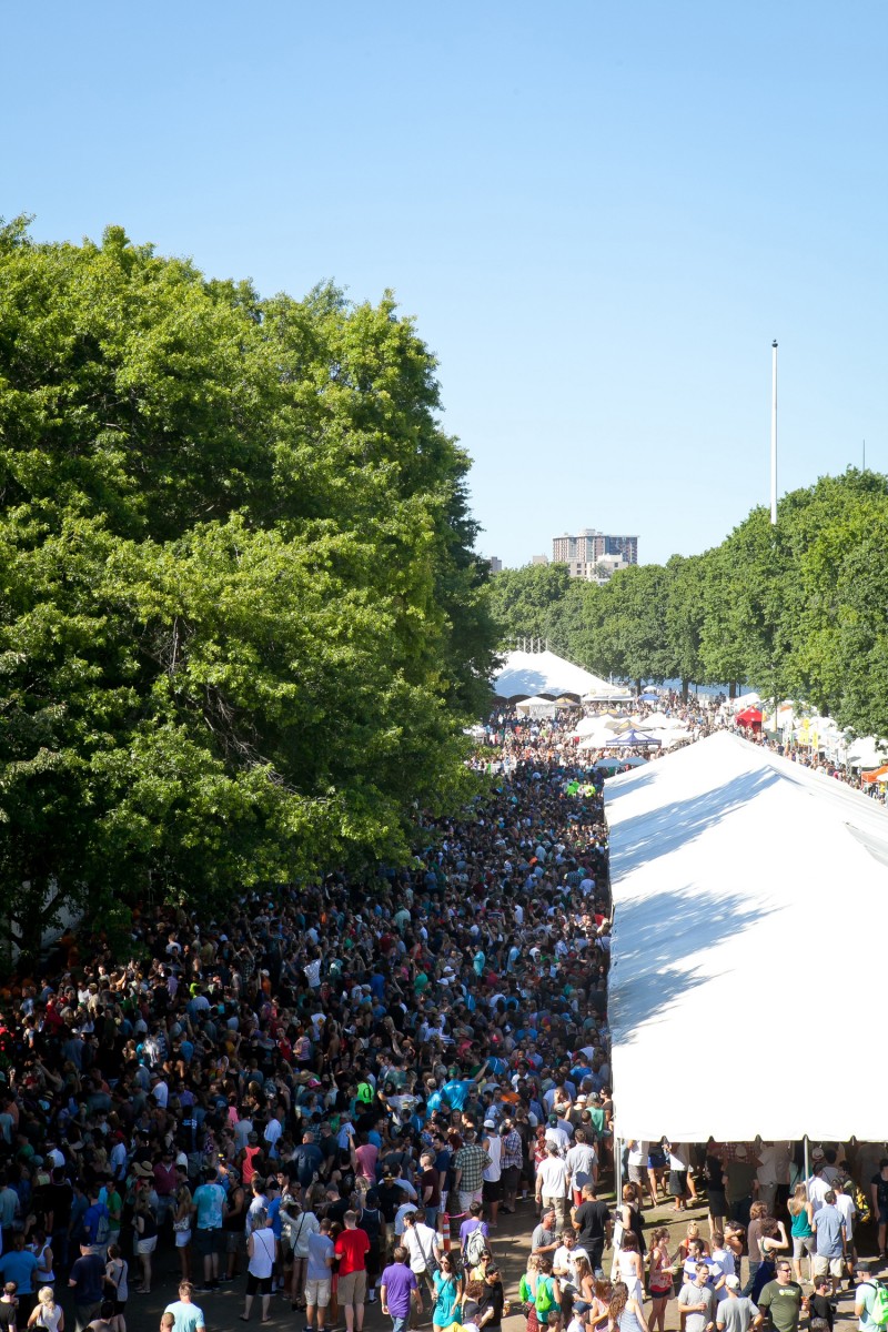 https://mdw-travel-data-us-east-1.s3.amazonaws.com/img/country/United-States/Oregon-Brewers-Festival/img_02.jpg
