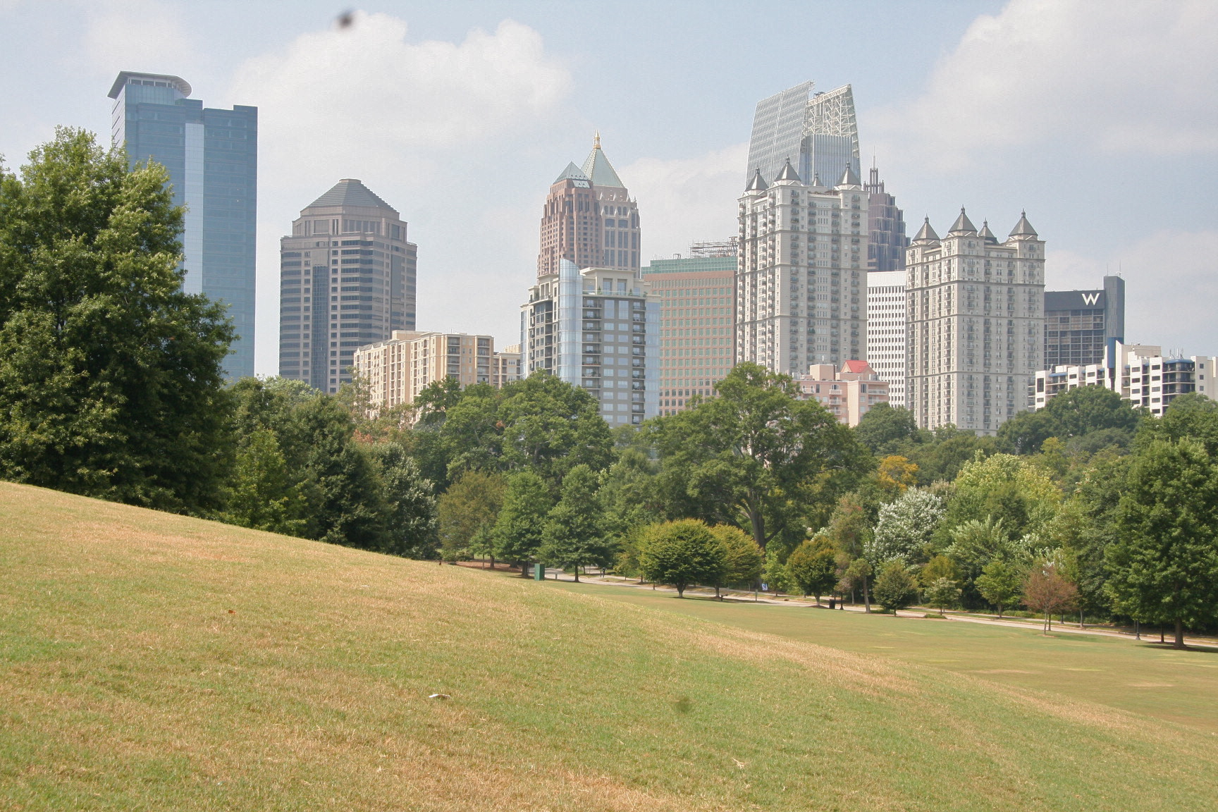 https://mdw-travel-data-us-east-1.s3.amazonaws.com/img/country/United-States/Piedmont-Park/img_02.jpg