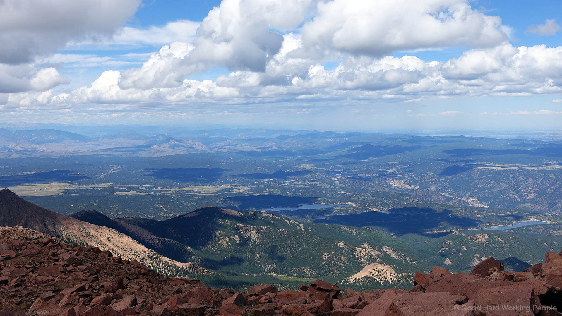 https://mdw-travel-data-us-east-1.s3.amazonaws.com/img/country/United-States/Pikes-Peak/img_01.jpg