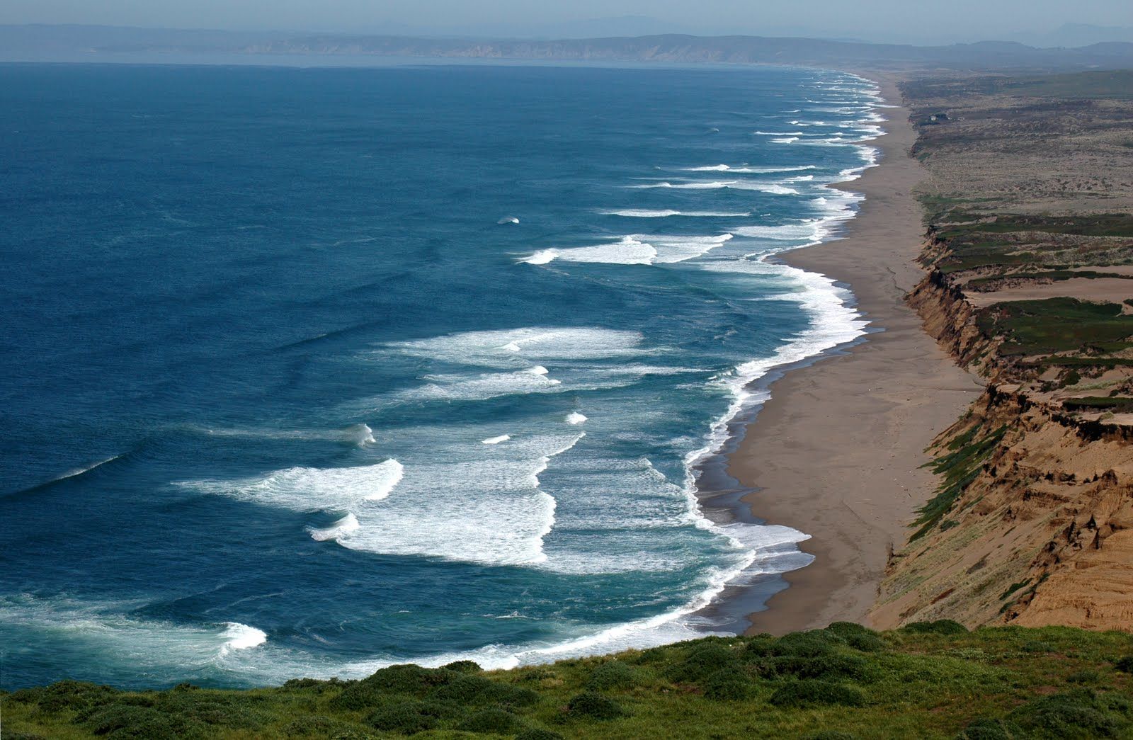 https://mdw-travel-data-us-east-1.s3.amazonaws.com/img/country/United-States/Point-Reyes-National-Seashore/img_02.jpg