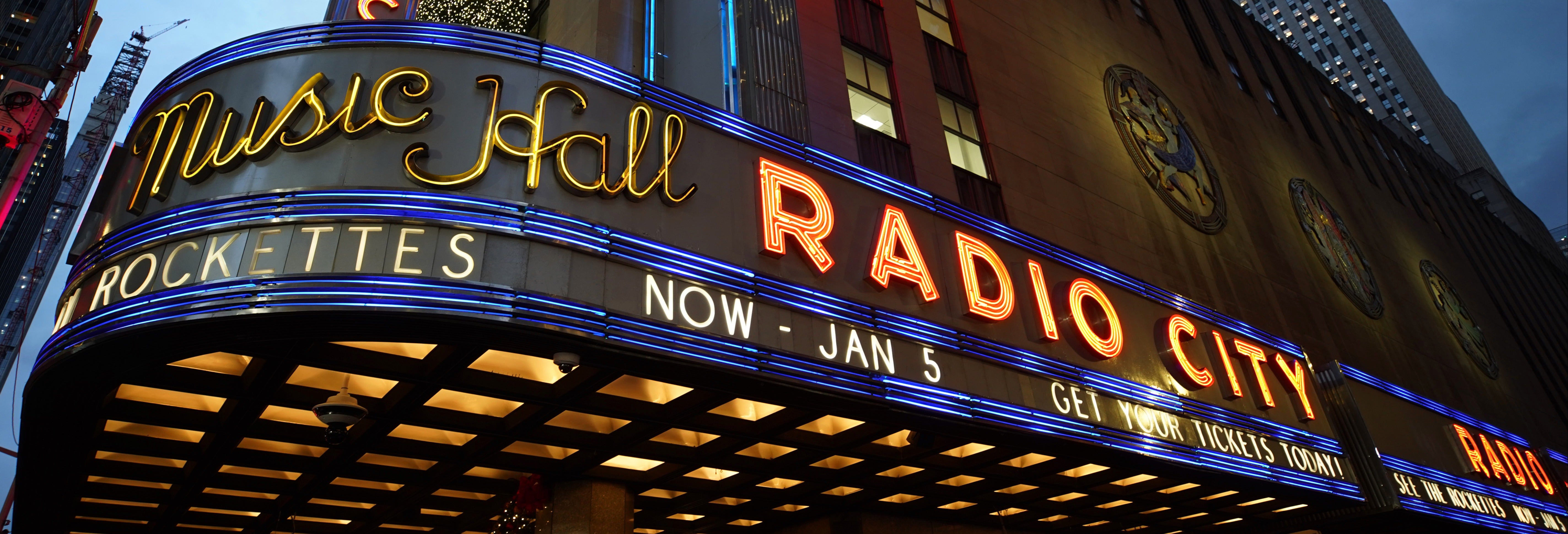 https://mdw-travel-data-us-east-1.s3.amazonaws.com/img/country/United-States/Radio-City-Music-Hall/img_01.jpg