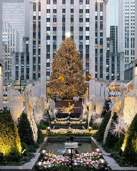 https://mdw-travel-data-us-east-1.s3.amazonaws.com/img/country/United-States/Rockefeller-Center/img_05.jpg