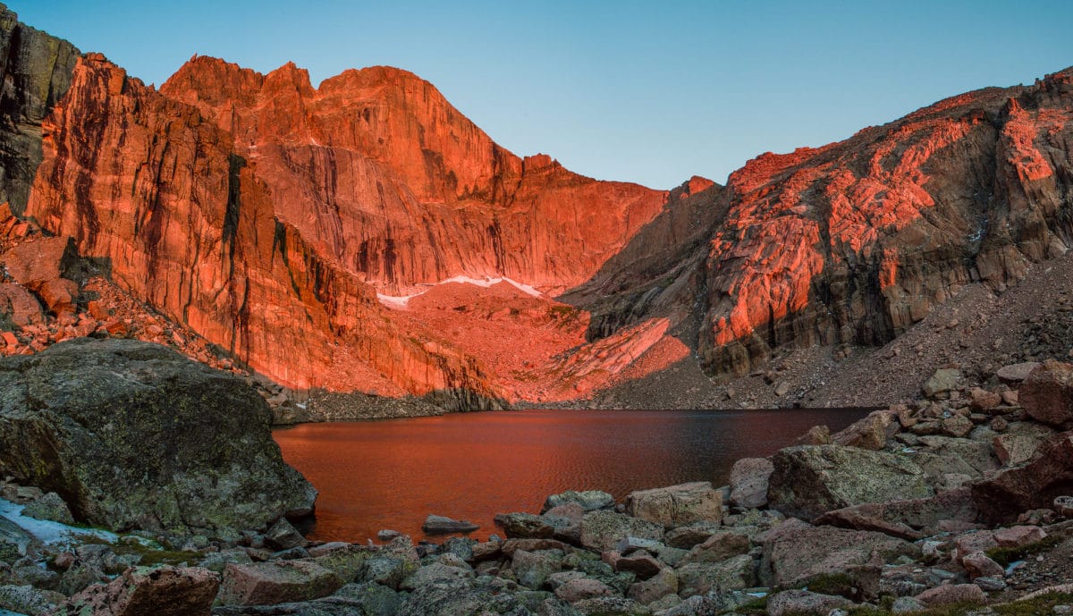 https://mdw-travel-data-us-east-1.s3.amazonaws.com/img/country/United-States/Rocky-Mountain-National-Park/img_02.jpg