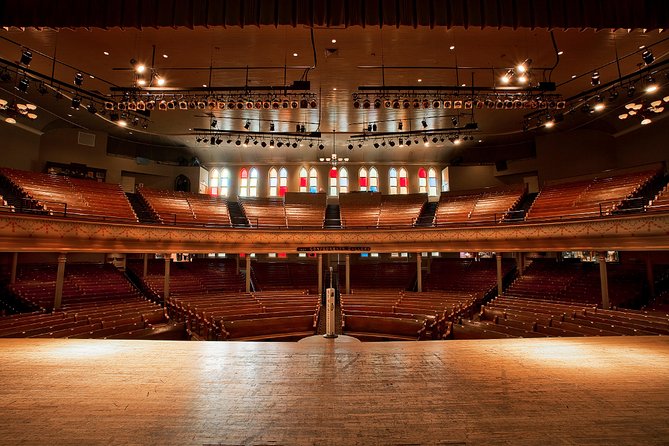 https://mdw-travel-data-us-east-1.s3.amazonaws.com/img/country/United-States/Ryman-Auditorium/img_01.jpg