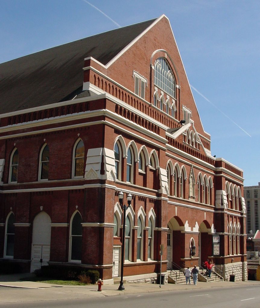 https://mdw-travel-data-us-east-1.s3.amazonaws.com/img/country/United-States/Ryman-Auditorium/img_02.jpg
