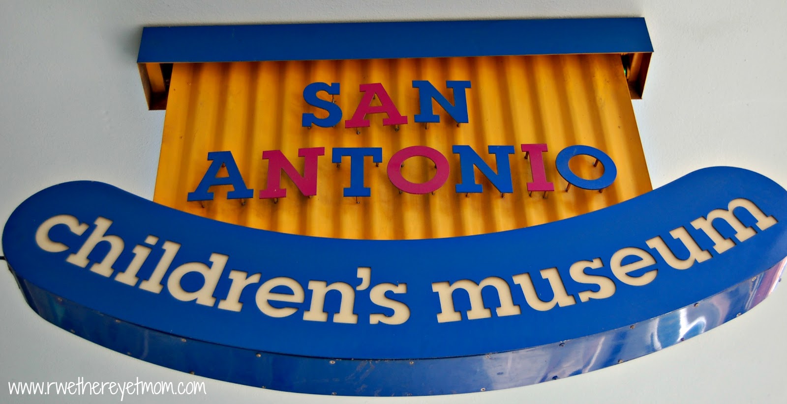 https://mdw-travel-data-us-east-1.s3.amazonaws.com/img/country/United-States/San-Antonio-Childrens-Museum/img_00.jpg