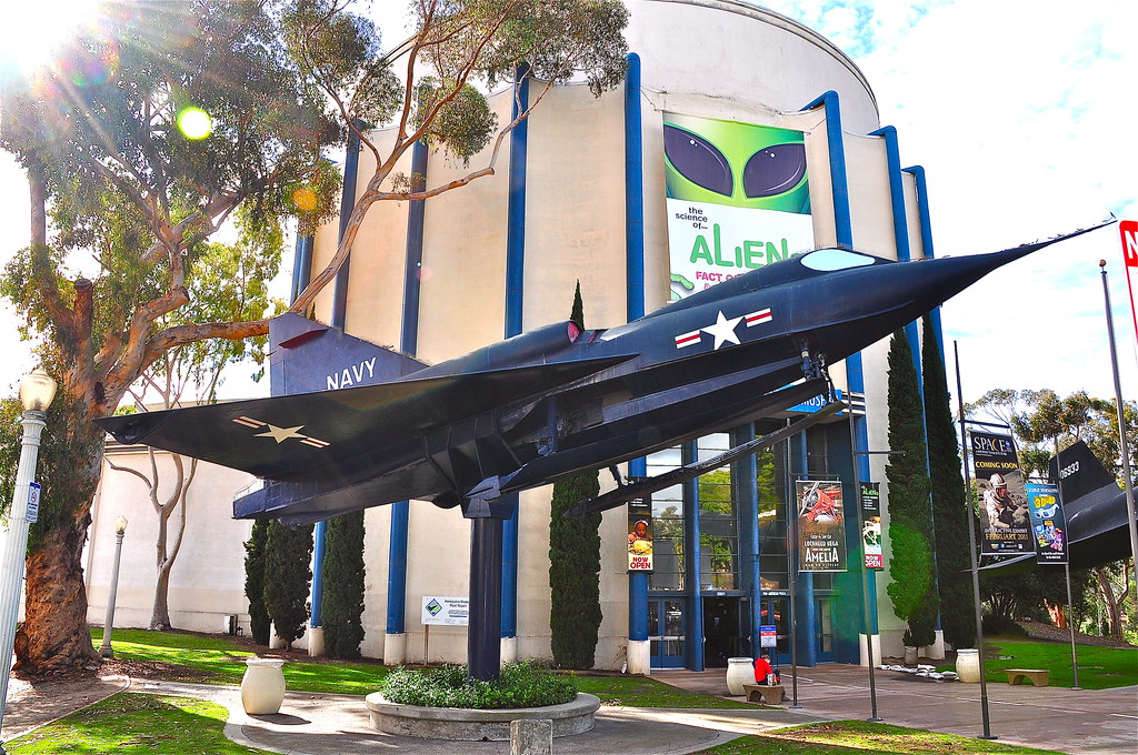 https://mdw-travel-data-us-east-1.s3.amazonaws.com/img/country/United-States/San-Diego-Air-&-Space-Museum/img_03.jpg