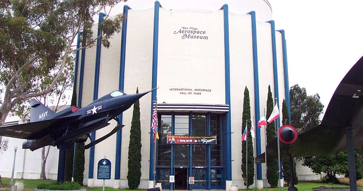 https://mdw-travel-data-us-east-1.s3.amazonaws.com/img/country/United-States/San-Diego-Air-&-Space-Museum/img_04.jpg
