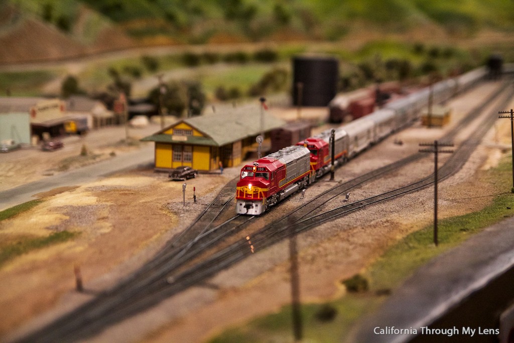 https://mdw-travel-data-us-east-1.s3.amazonaws.com/img/country/United-States/San-Diego-Model-Railroad-Museum/img_03.jpg
