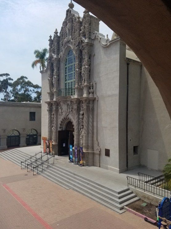https://mdw-travel-data-us-east-1.s3.amazonaws.com/img/country/United-States/San-Diego-Museum-of-Man/img_03.jpg