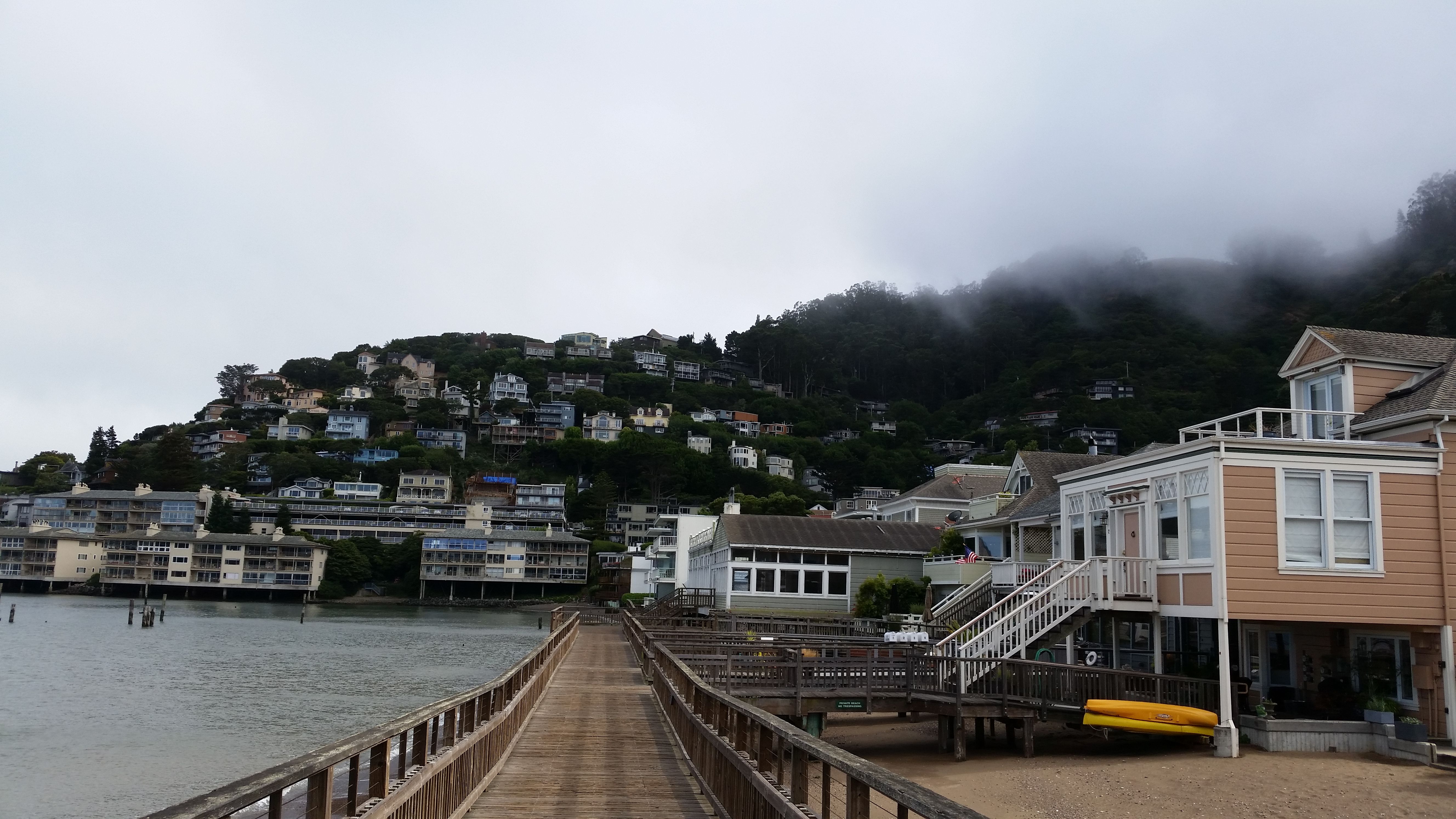 https://mdw-travel-data-us-east-1.s3.amazonaws.com/img/country/United-States/Sausalito/img_04.jpg