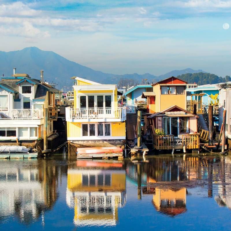 https://mdw-travel-data-us-east-1.s3.amazonaws.com/img/country/United-States/Sausalito/img_05.jpg