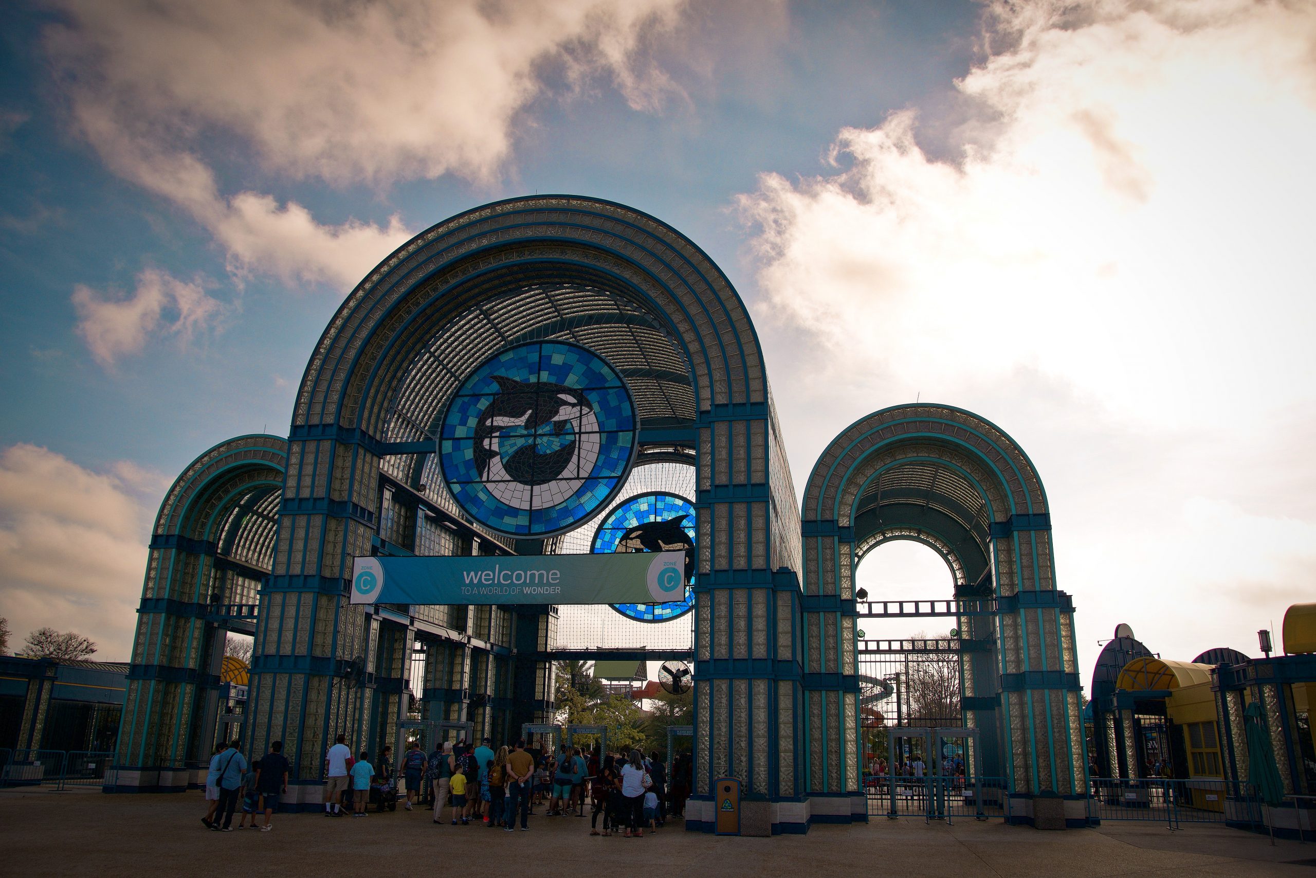 https://mdw-travel-data-us-east-1.s3.amazonaws.com/img/country/United-States/SeaWorld-San-Antonio/img_00.jpg