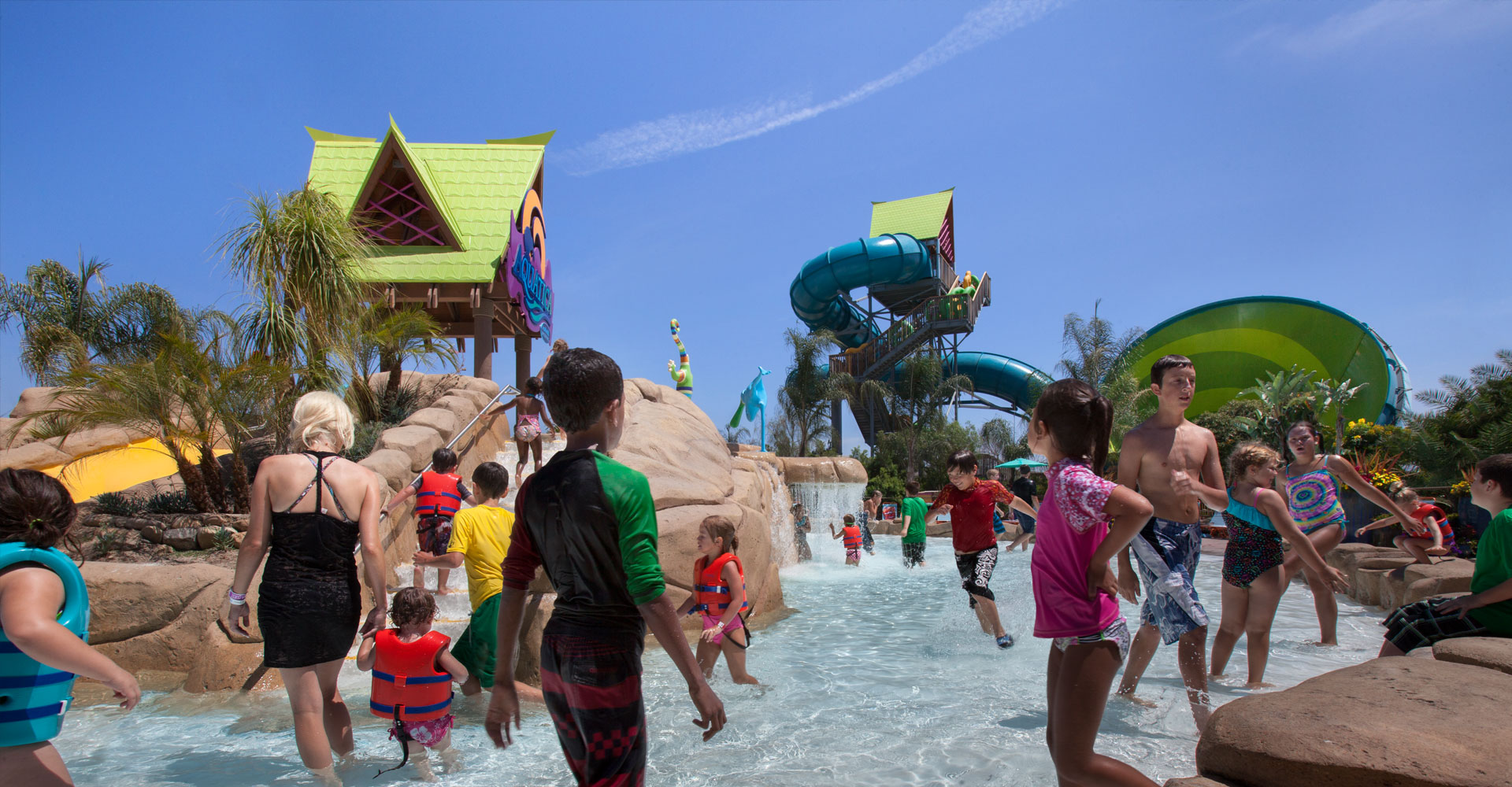 https://mdw-travel-data-us-east-1.s3.amazonaws.com/img/country/United-States/SeaWorlds-Aquatica-Waterpark/img_03.jpg