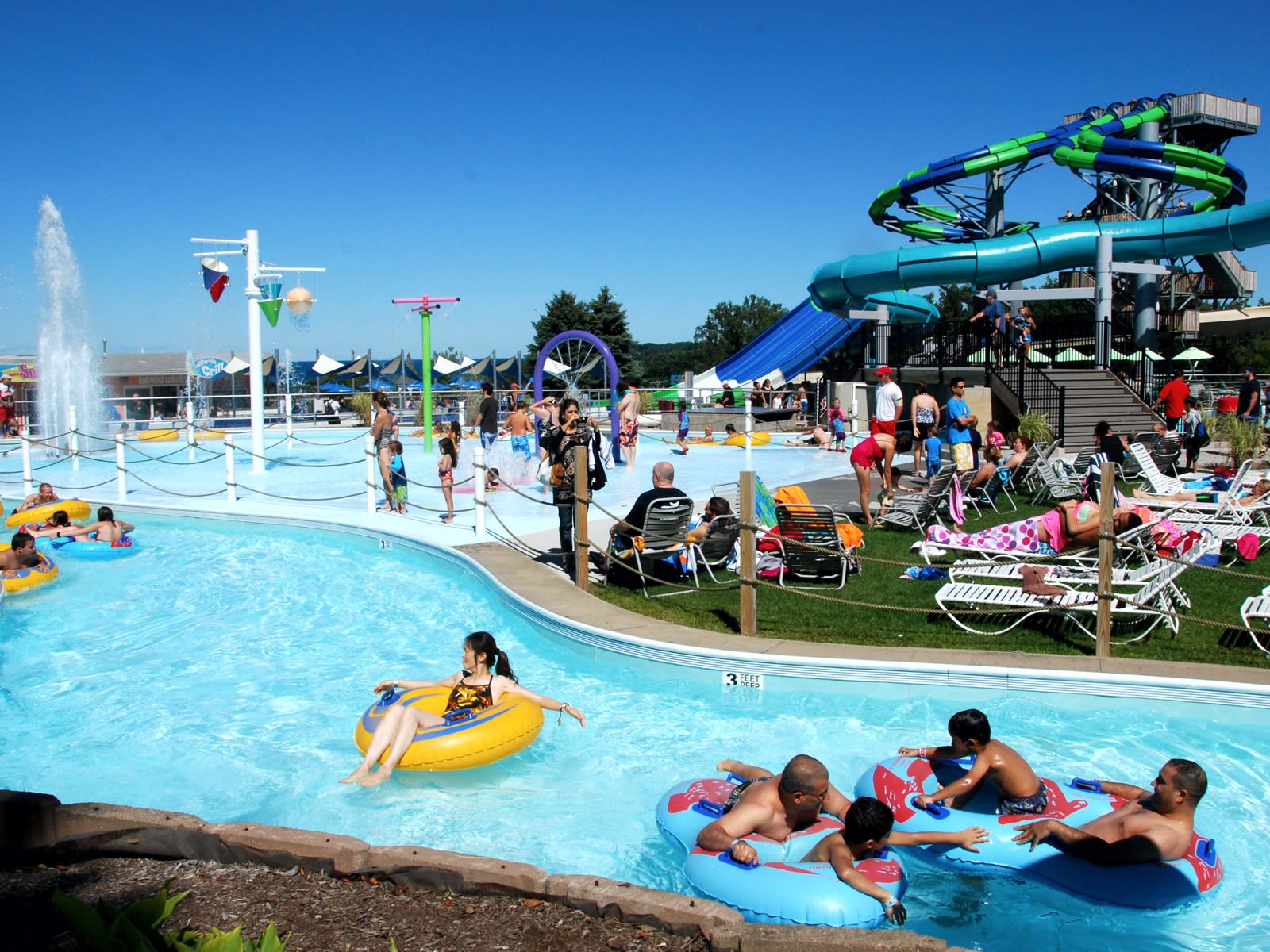 https://mdw-travel-data-us-east-1.s3.amazonaws.com/img/country/United-States/Seabreeze-Amusement-Park/img_02.jpg