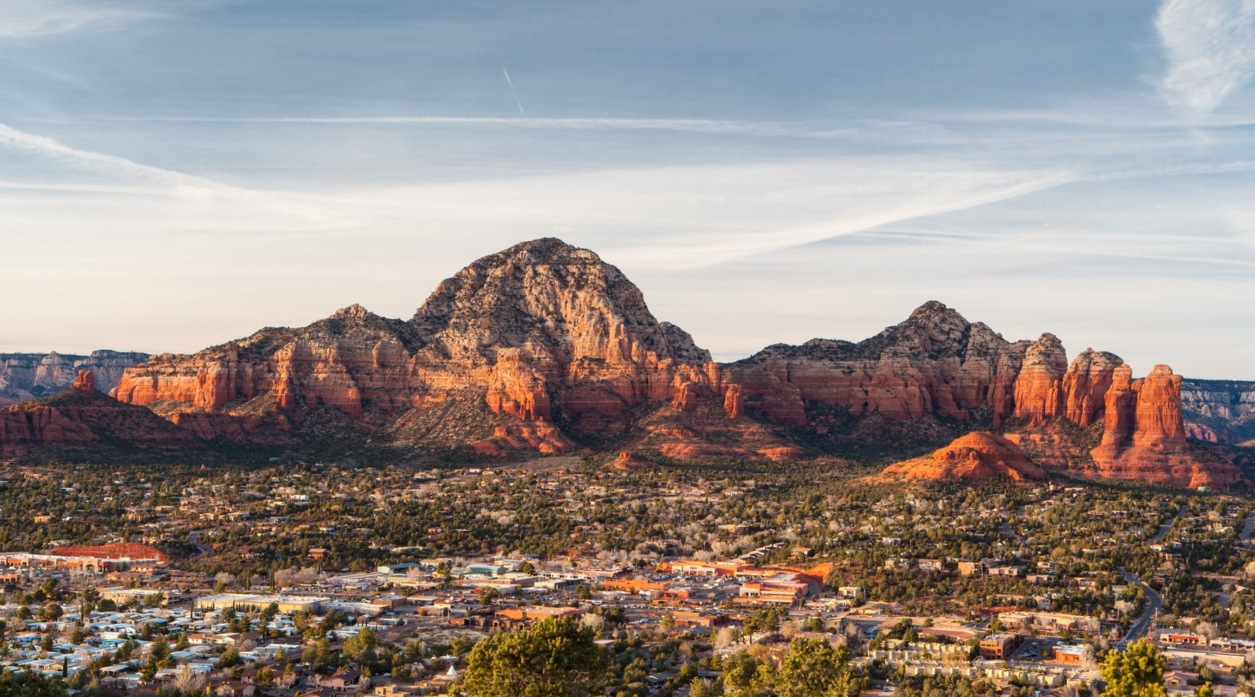 https://mdw-travel-data-us-east-1.s3.amazonaws.com/img/country/United-States/Sedona-Red-Rock-Country/img_00.jpg